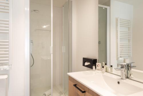 The Originals Residence The World Paris Ivry Confluence - Location and Accessibility