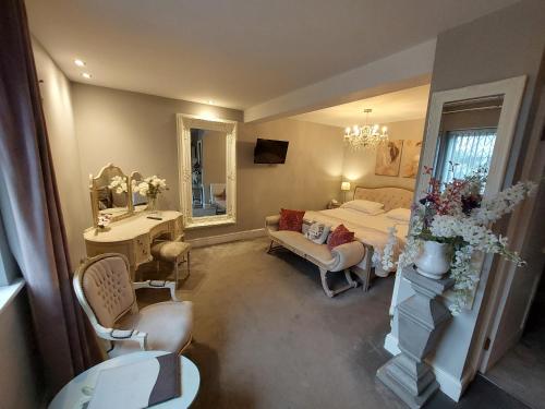 The Plough Inn & Restaurant - Room Amenities