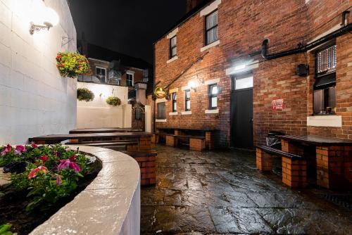 The Roman Bath - Hotel Amenities