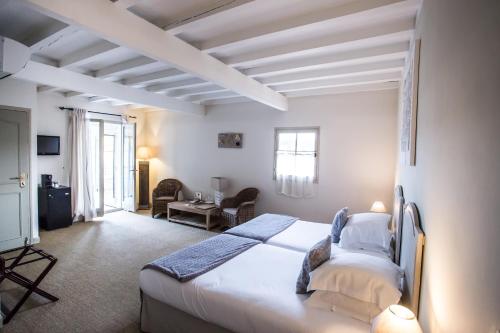 The Royal Family - Royal Duties and Responsibilities