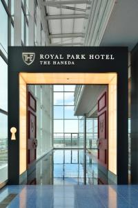 The Royal Park Hotel Tokyo Haneda Airport Terminal 3 - Convenient Location and Accessibility