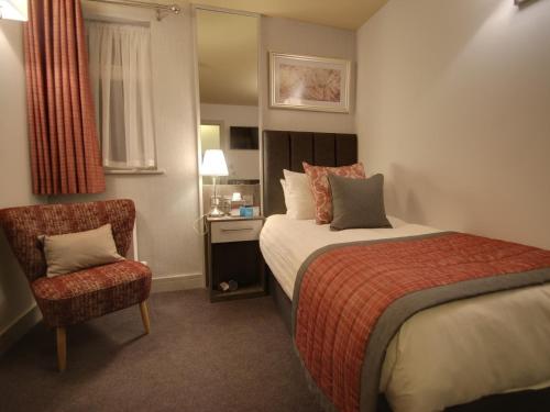 The Suffolk Hotel - Dining Options