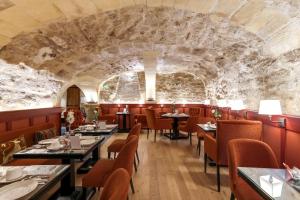 The Tournelles - Amenities and Guest Experience