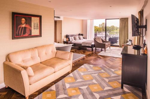 The Varsity Hotel & Spa - Guest Experience