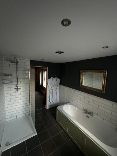 The Vicarage - Onsite Amenities and Facilities