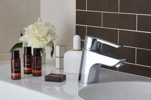 The Westbridge Hotel Stratford - Dining and Refreshments