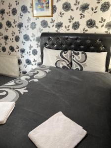 The Woodfield Hotel , Indoor Heated Swimming Pool, Spacious Lounge and Bar - Guest Ratings and Reviews