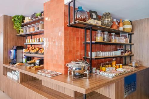 Timhotel Le Louvre - Nearby Attractions
