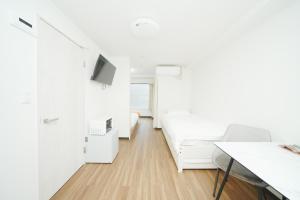 Tokyo Real Real Hotel 301 - Accommodation and Amenities