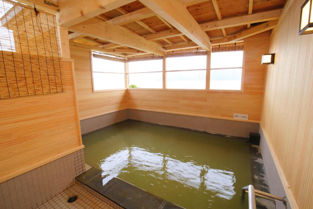 Toya-onsen Hotel Hanabi Review