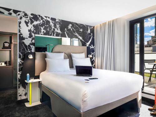 Tribe Paris La Defense Esplanade - Amenities and Guest Experience