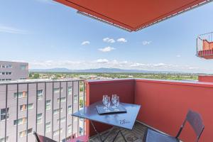 Trident Apartment - Location and Accessibility