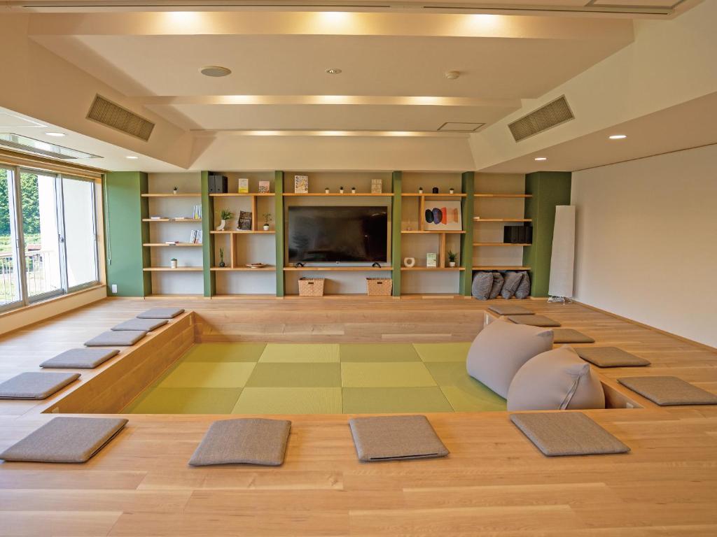 True Zen Yoshiyuki - The Hidden Inn of the Happy Village Father and Son Encounter - Accommodation Options