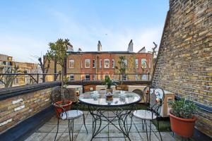 Twenty Nevern Square Hotel - Dining Options