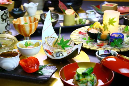 Uedaya - Dining Options