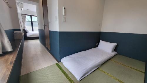 Ueno Woo Hotel - Room Features and Amenities