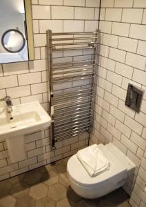 Victoria Inn London - Available Amenities and Services