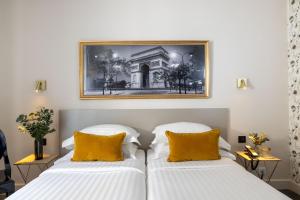 Villa of the Ambassadors - Transportation Options