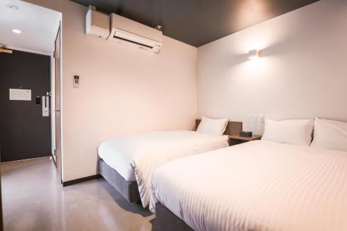 WAYFARER Shinsaibashi - Amenities and Facilities