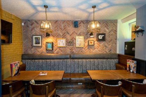 Wee Waif by Greene King Inns - Dining at the Restaurant
