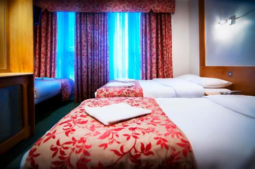 Westbury Hotel Kensington - Amenities and Services