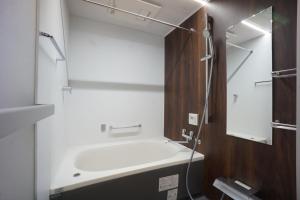 WIRES HOTEL James Zaka - In-Room Amenities