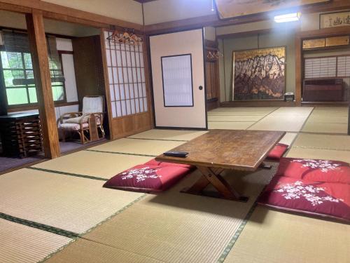 Yokokura Ryokan - Room Options Available