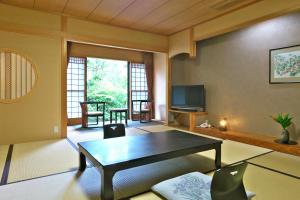 Yuraku Hotel - Guest Room Options