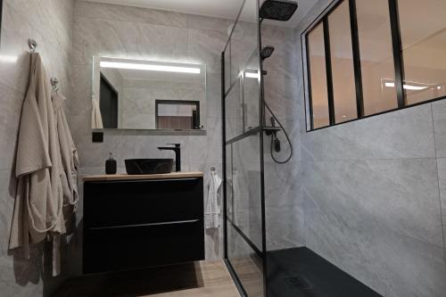 Zanzibar Suite - Amenities and Activities