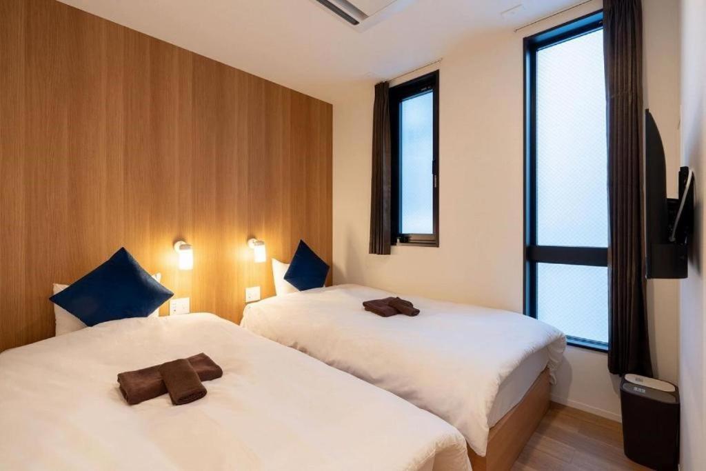 ZONE SHINSAIBASHI WEST Review