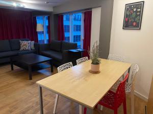 62-66 Farringdon Apartments by Condokeeper - Location and Transport Links