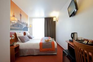 Alyss Saphir Cambronne Eiffel - Rates and Payment Methods