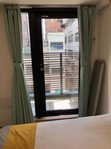 Anholt Sandrine - Booking Details