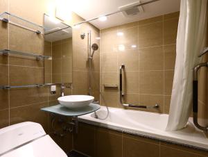 APA Hotel Ginza Shintomicho Ekimae North - Frequently Asked Questions