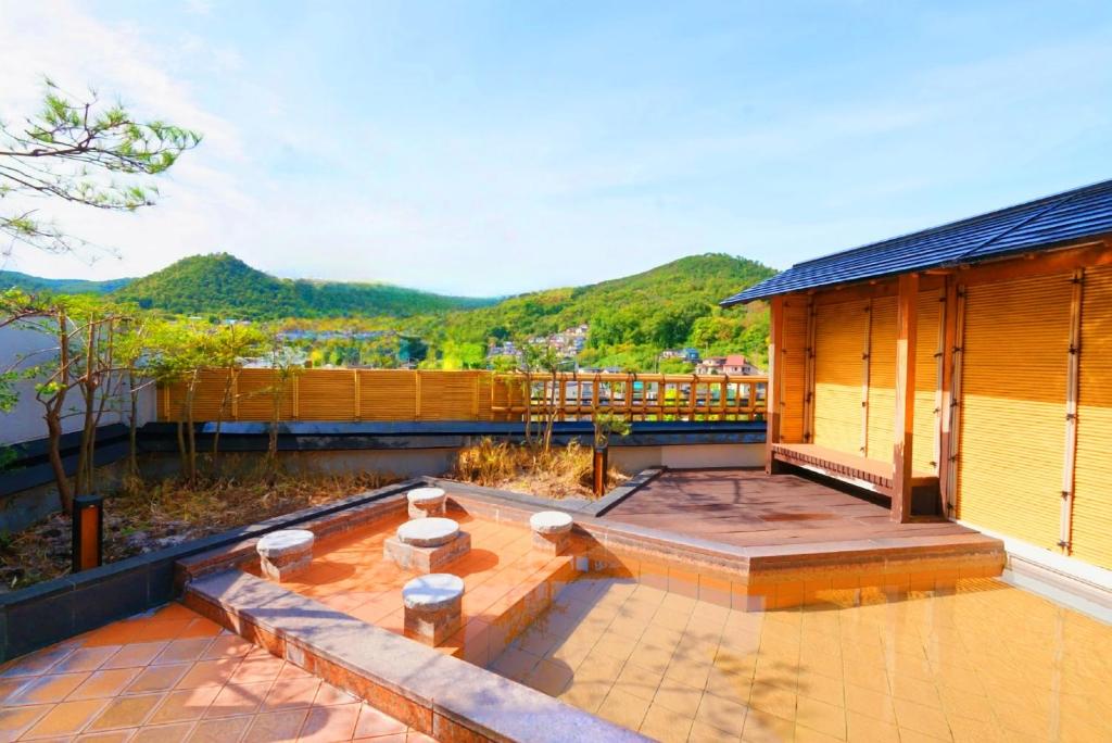 Discover Kaminoyama Onsen, Kaminoyama: 10 Best Hotels