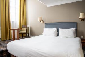 Arnos Manor Hotel - Guest Policies