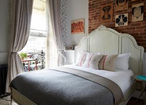 Artist Residence Brighton - Hotel Policies