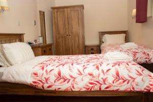 Ascot Grange Hotel - Voujon Resturant - Free Parking and Wi-Fi