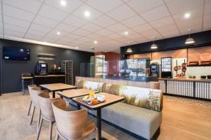 B&B Hotel Paris Rosny-sous-Bois - About Staying Here