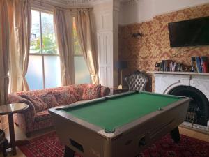 Beech Mount Hotel - Free Parking - Special Requests and Safety