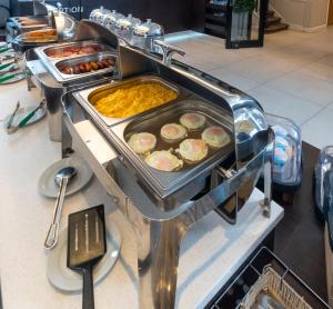 Best Western Chiswick Palace & Suites London - Policies and Additional Information