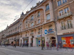 Best Western Hotel D'arc - Transportation and Accessibility