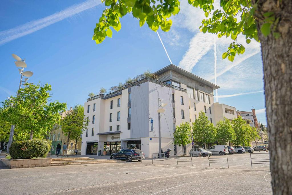 Best Western Linko Hotel - About Staying Here