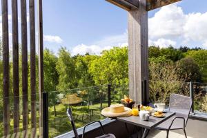 Best Western Plus Le Roi Arthur Hotel & Spa - Activities and Surroundings