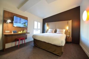 CAMPANILE PARIS - Clichy Centre - About Staying Here