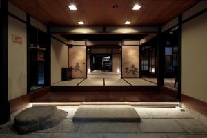 Candeo Hotels Kyoto Karasuma Rokkaku - Policies and Accessibility
