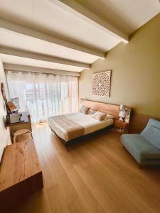 CAPAO Beach Hotel - Location and Accessibility