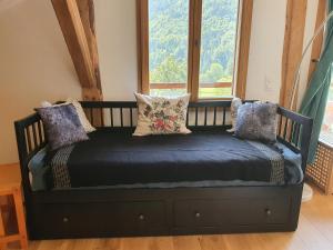 Chalet Liberty - About Staying Here