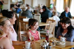 Cliffs Hotel - Leisure and Entertainment