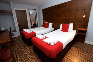 Cocoon @ International Inn + Apartments - Guest Reviews
